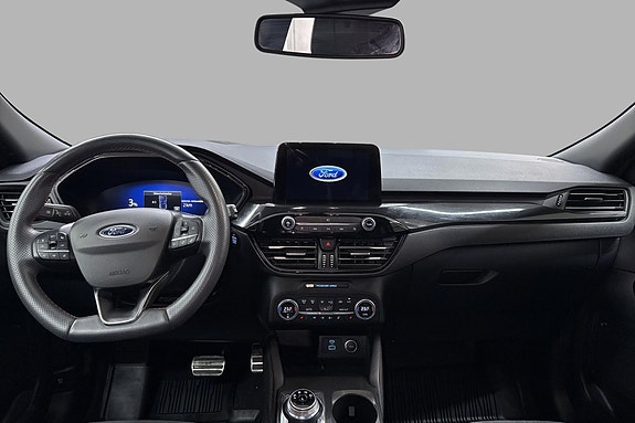 Ford Kuga 10 of 30