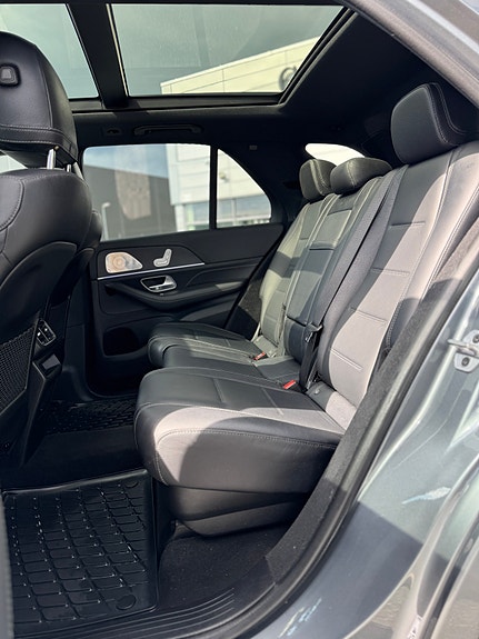 Mercedes-Benz GLE 29 of 30