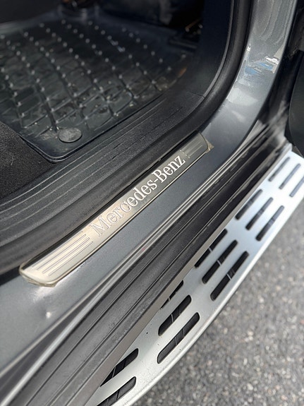 Mercedes-Benz GLE 21 of 30