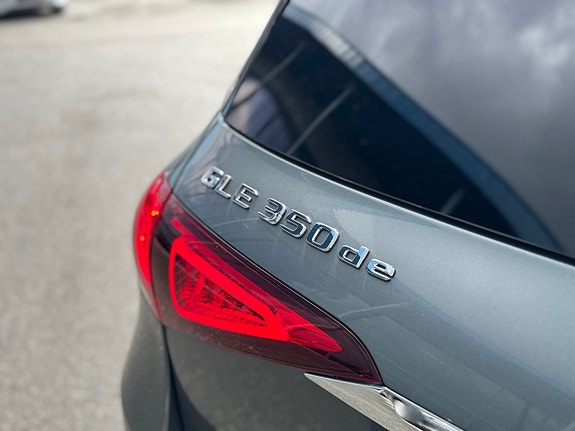 Mercedes-Benz GLE 24 of 30