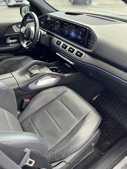 Mercedes-Benz GLE 9 of 30