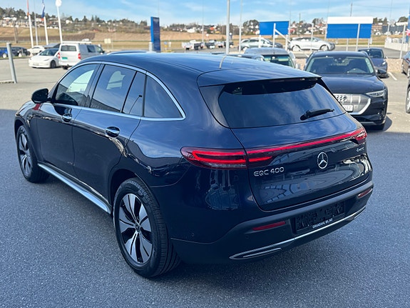 Mercedes-Benz EQC400 12 of 30