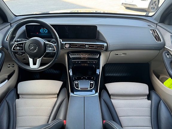 Mercedes-Benz EQC400 22 of 30
