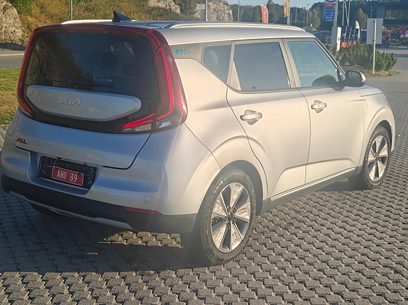 Kia e-Soul 9 of 22
