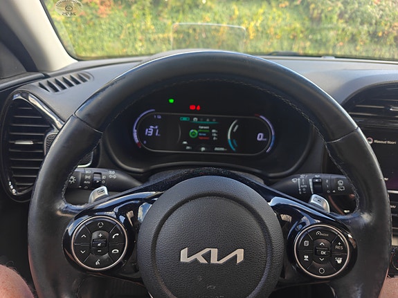 Kia e-Soul 9 of 15