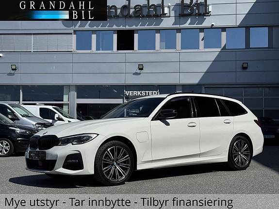 BMW 330e