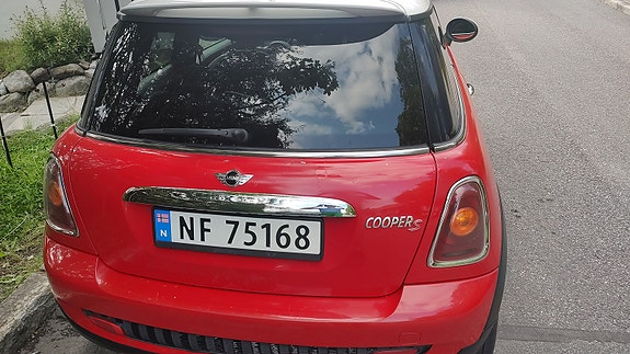 MINI Cooper S 4 of 12