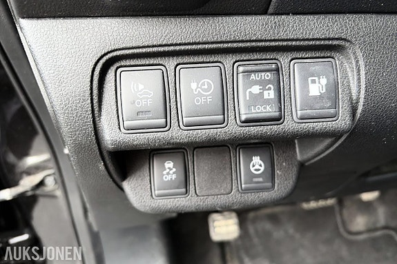 Nissan Leaf 11 of 18