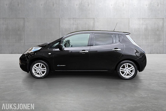 Nissan Leaf 3 of 18