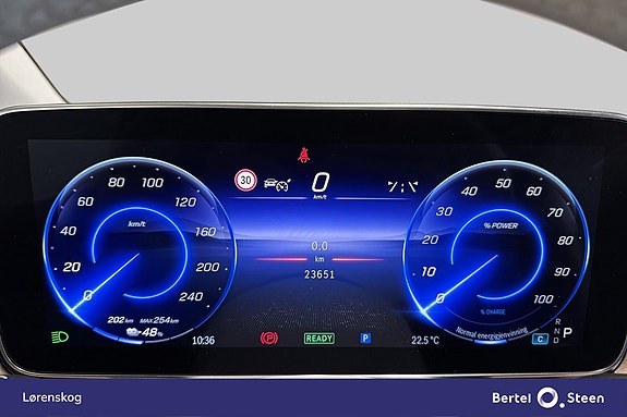 Mercedes-Benz EQE SUV 17 of 26