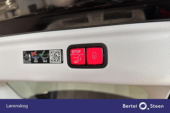 Mercedes-Benz EQE SUV 24 of 26