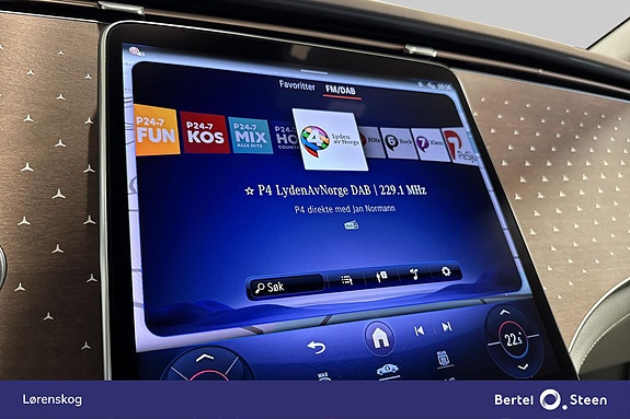Mercedes-Benz EQE SUV 19 of 26