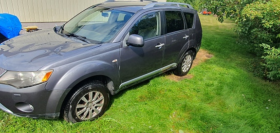 Mitsubishi Outlander 3 of 12