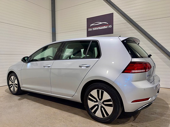 Volkswagen e-Golf VII 10 of 30