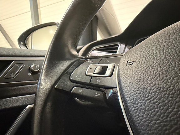 Volkswagen e-Golf VII 19 of 30