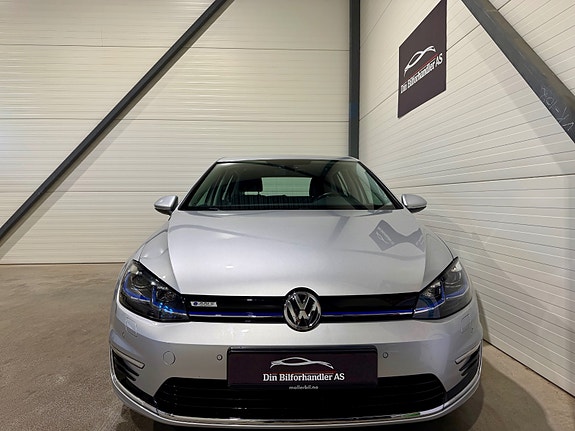 Volkswagen e-Golf VII 3 of 30