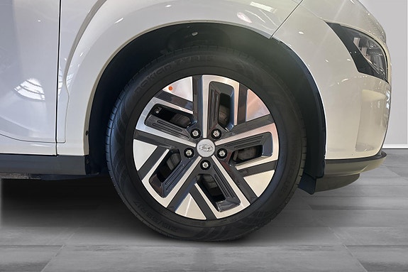 Hyundai Kona 24 of 25