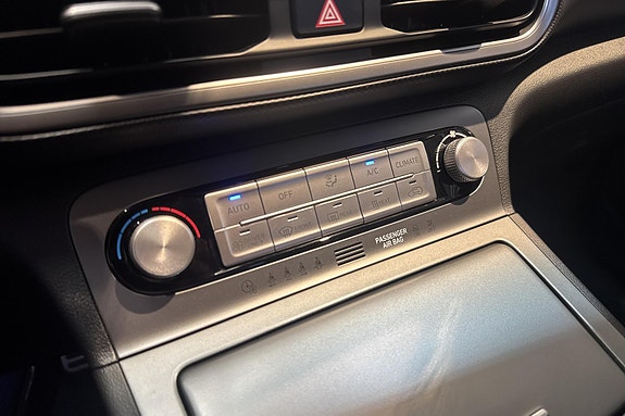 Hyundai Kona 15 of 25