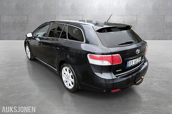 Toyota Avensis 2 of 22