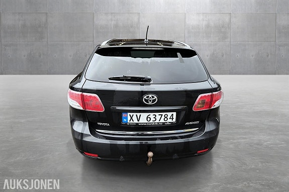 Toyota Avensis 8 of 22