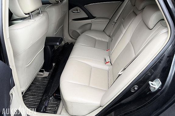 Toyota Avensis 12 of 22
