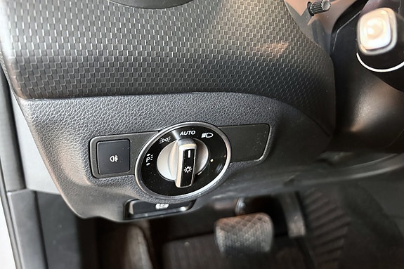 Mercedes-Benz A180 d 26 of 30