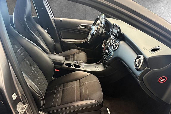 Mercedes-Benz A180 d 15 of 30