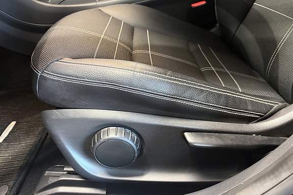 Mercedes-Benz A180 d 29 of 30