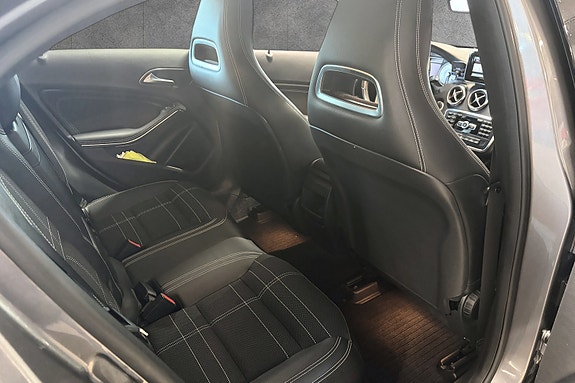 Mercedes-Benz A180 d 13 of 30