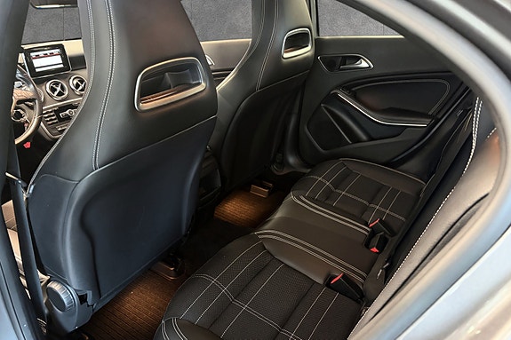 Mercedes-Benz A180 d 12 of 30