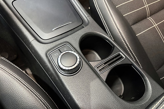 Mercedes-Benz A180 d 22 of 30