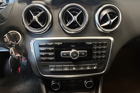 Mercedes-Benz A180 d 21 of 30