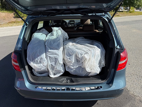 Mercedes-Benz E220 15 of 27