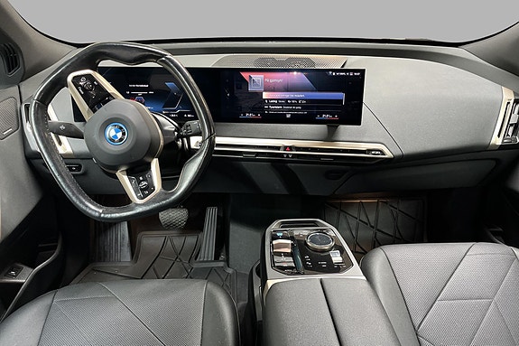 BMW iX 10 of 20