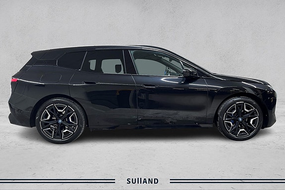 BMW iX 6 of 20
