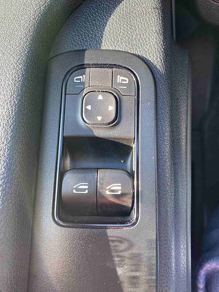 Mercedes-Benz Sprinter 319 15 of 24
