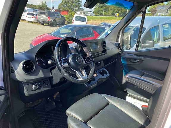 Mercedes-Benz Sprinter 319 10 of 24