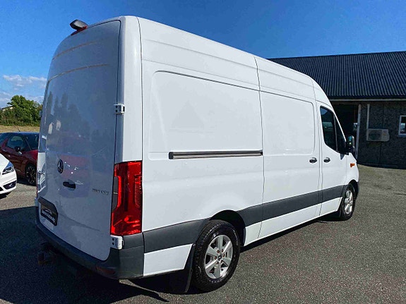 Mercedes-Benz Sprinter 319 5 of 24