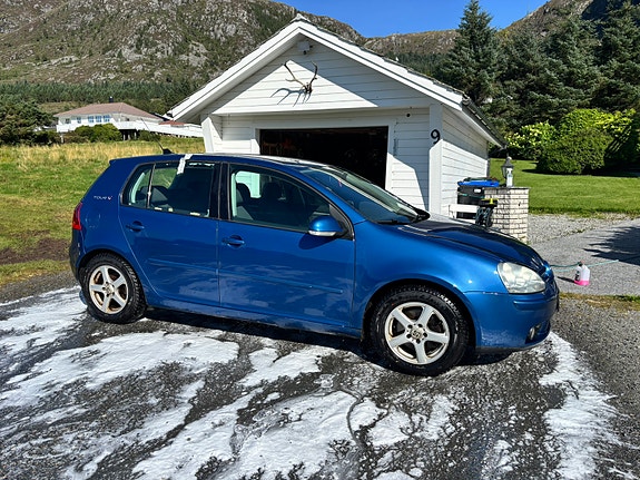 Volkswagen Golf V 3 of 12