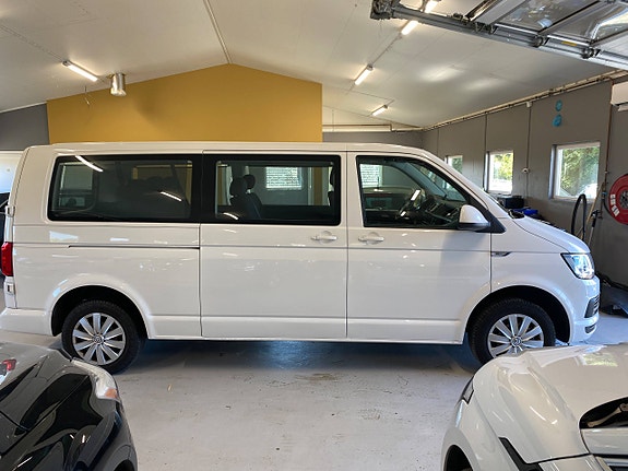 Volkswagen Kombi 3 of 22