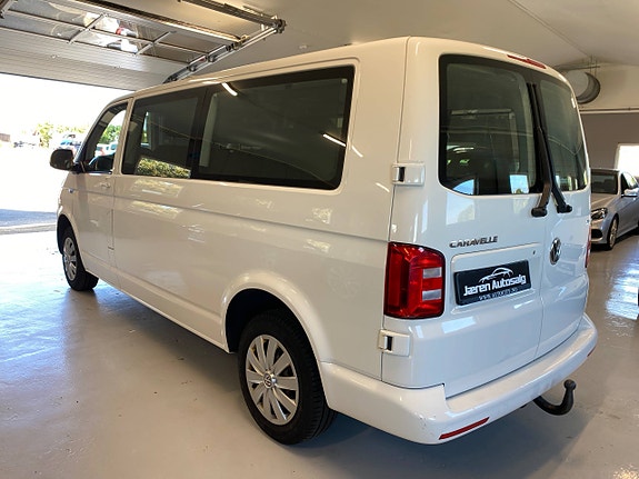 Volkswagen Kombi 6 of 22