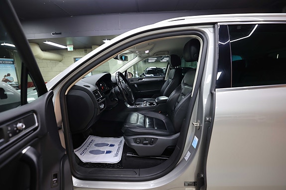 Volkswagen Touareg 29 of 30