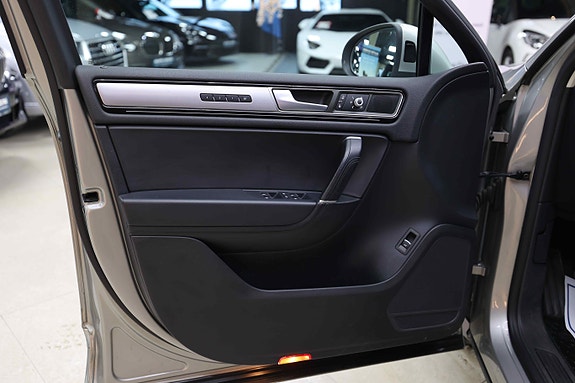 Volkswagen Touareg 25 of 30