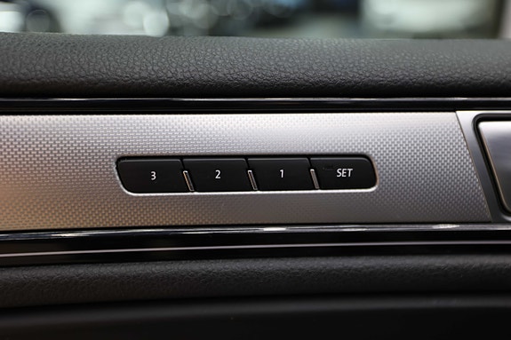 Volkswagen Touareg 26 of 30