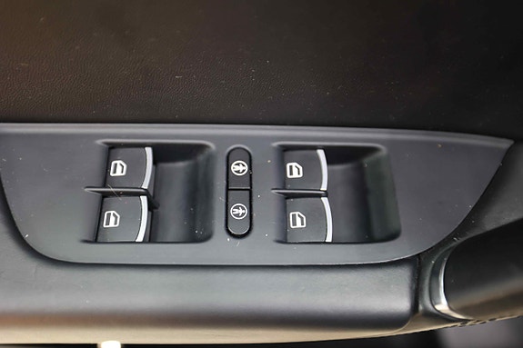 Volkswagen Touareg 28 of 30