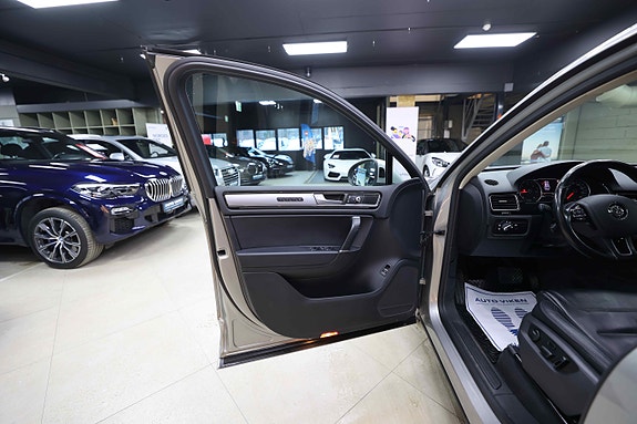 Volkswagen Touareg 24 of 30