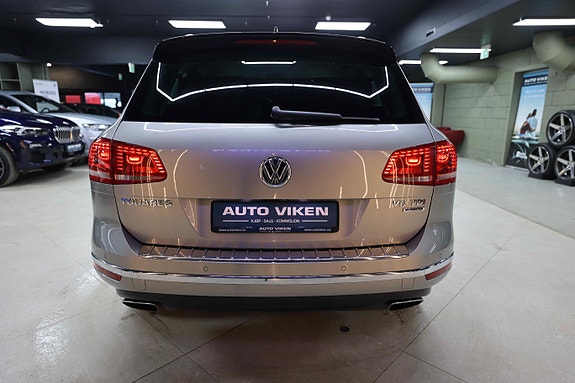 Volkswagen Touareg 8 of 30