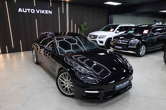 Porsche Panamera 4 10 of 30