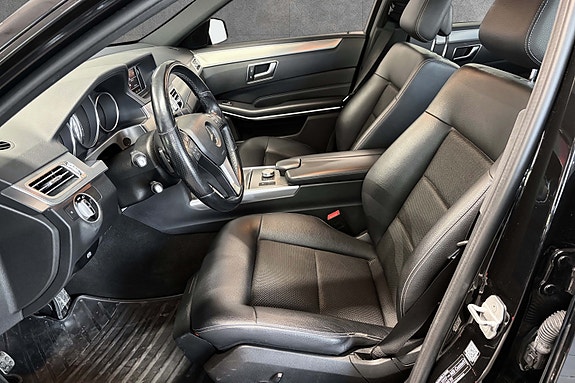 Mercedes-Benz E200 10 of 30