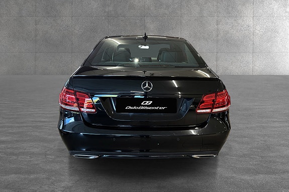 Mercedes-Benz E200 8 of 30